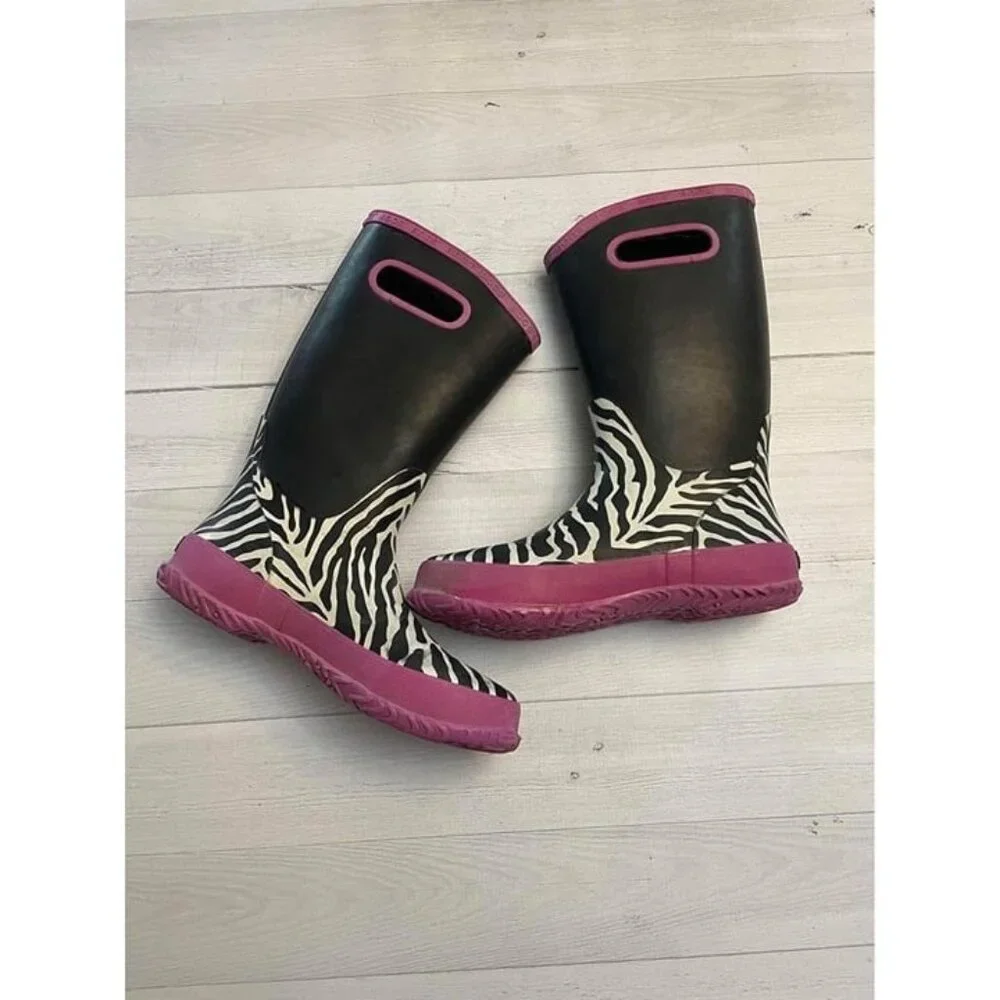 bogs girls zebra print rainboots size 5‎